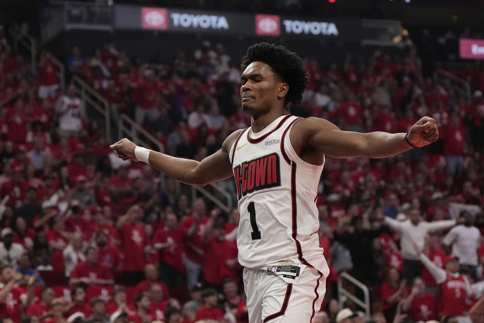 kaiyun-体育画报：阿门前两季三分命中率仅22.1% 底角投射有望成关键突破点